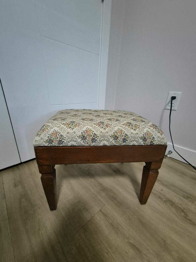 Floral Pattern Ottoman