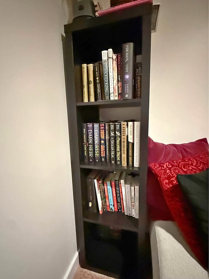 IKEA Kallax Cube Bookshelf - Walnut Black/Brown