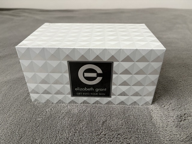 Elizabeth Grant Get Into Your Skin Gift Set - photo 2