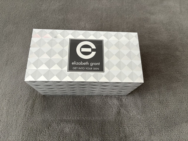 Elizabeth Grant Get Into Your Skin Gift Set - photo 3