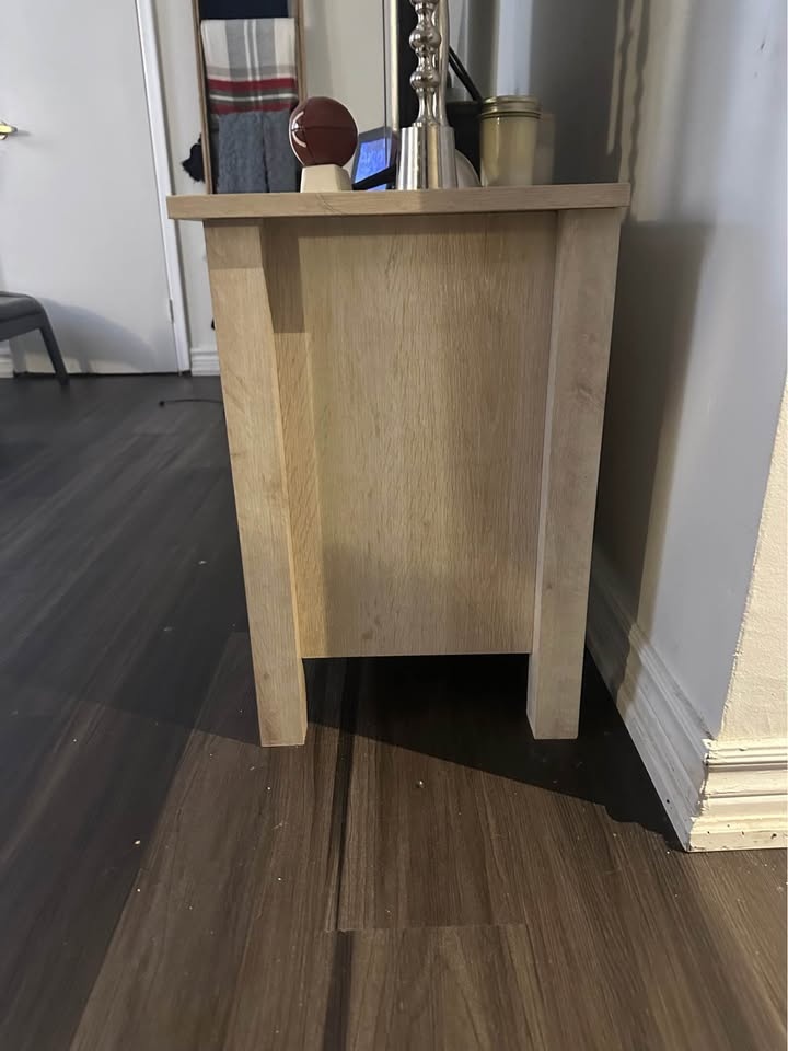 TV Stand - photo 2