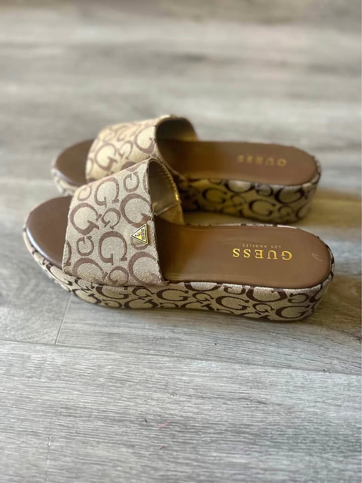 Women’s shoes for sale!