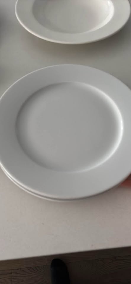 Assorted Plates / Bowls - $1 for all - photo 3