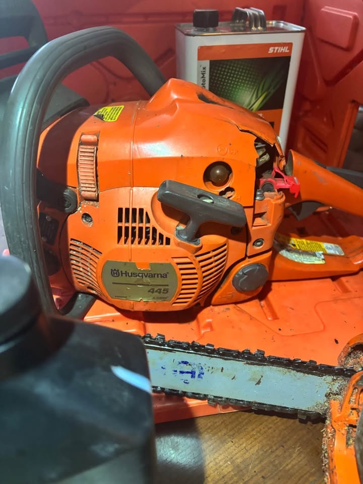 Husqvarna Chainsaw Lot - photo 3