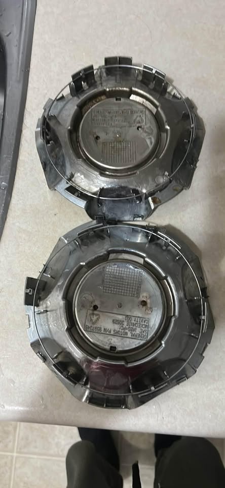 Wheel Caps for 09 Silverado - photo 4