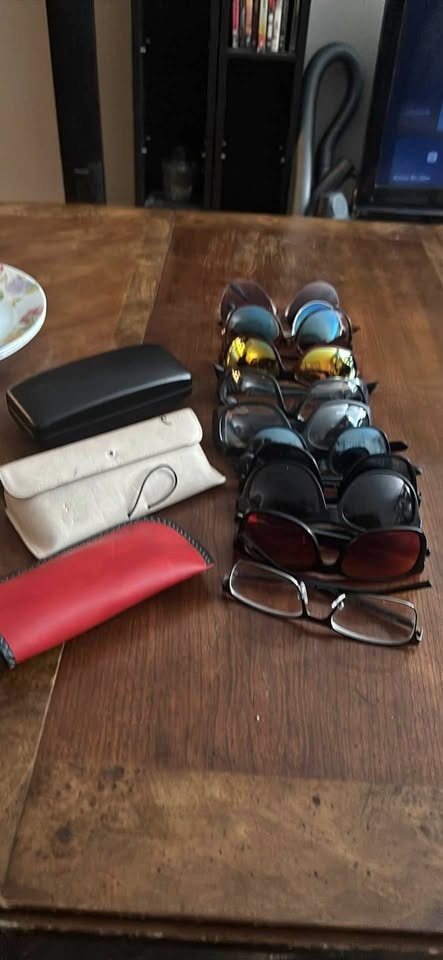 Random glasses lot
