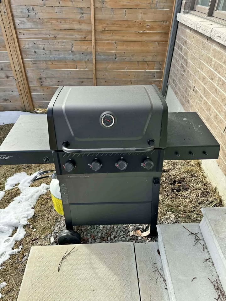 Master Chef 4 Burner Grill