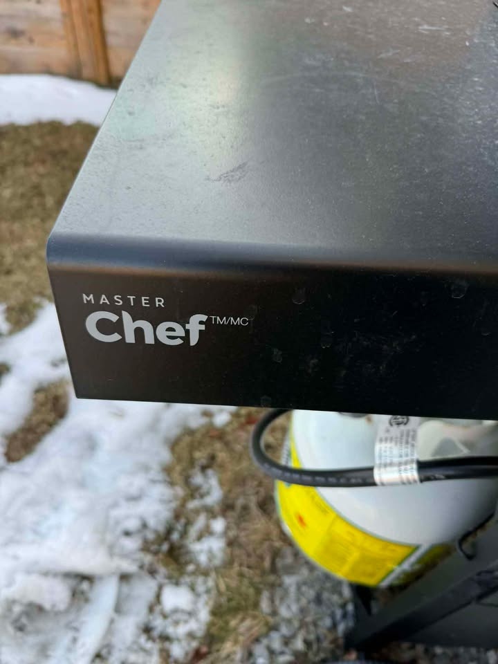 Master Chef 4 Burner Grill - photo 3