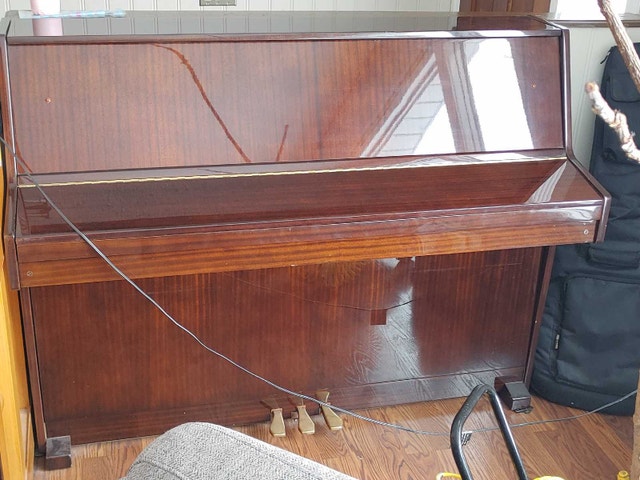 Young Chang piano