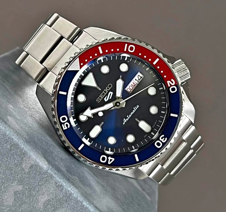 Brand New Seiko Men's 5 Sports Automatic Watch