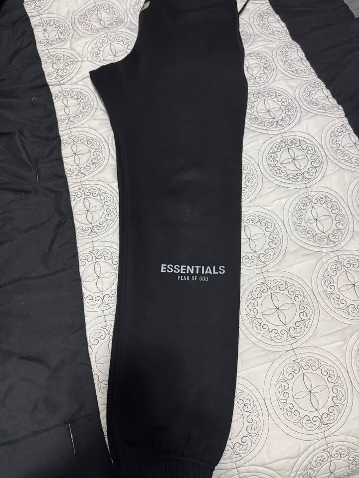 Essentials Black Sweatpants - Men's Small - photo 3