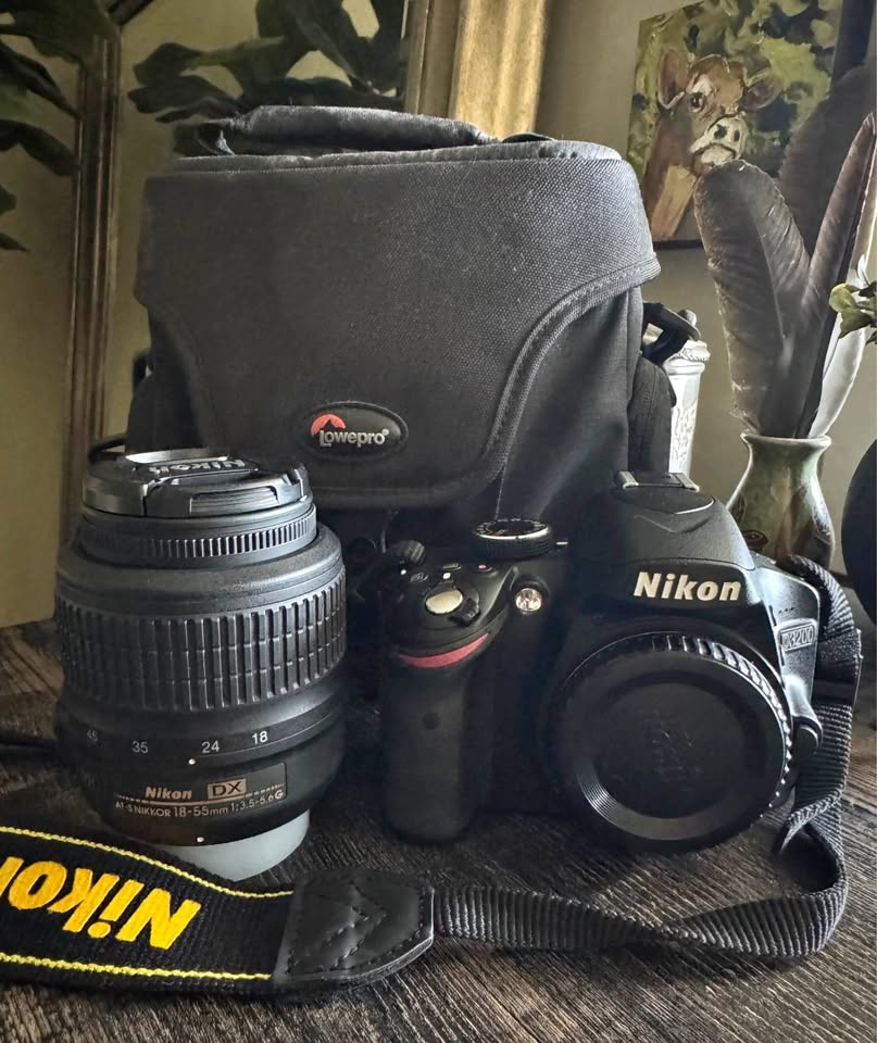 Nikon D3200 DSLR Camera, 2x 18-55mm Lenses, Bag, Strap, Charger - photo 2