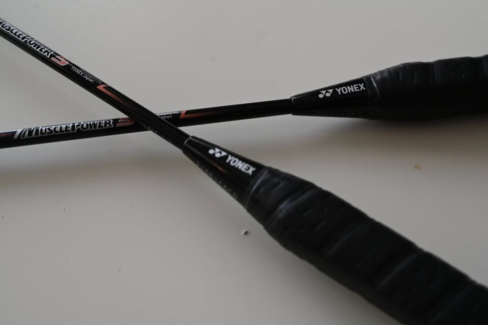 Yonex Badminton Rackets – Set of 2 – Good Condition - photo 2