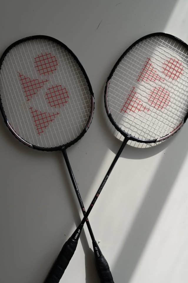 Yonex Badminton Rackets – Set of 2 – Good Condition - photo 3