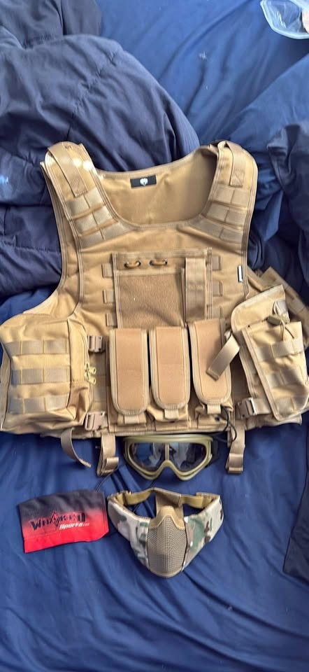 Airsoft/Paintball Vest, Barrel Sock, Goggles+Mask
