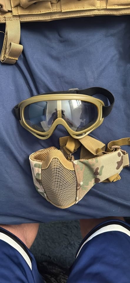Airsoft/Paintball Vest, Barrel Sock, Goggles+Mask - photo 5