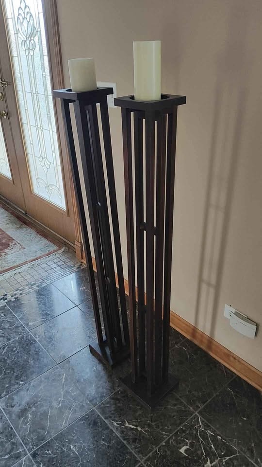 Pair of Wooden Candle Holders - photo 2