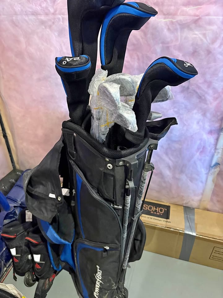 Brand new Powerbuilt adult golf set