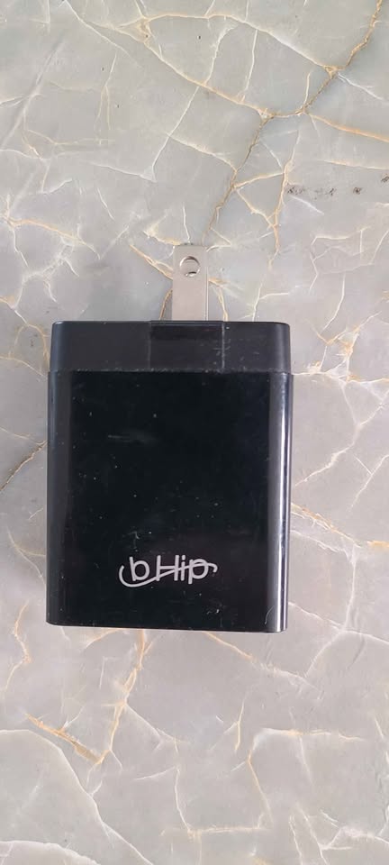 Dual wall plug USB adapter - photo 4