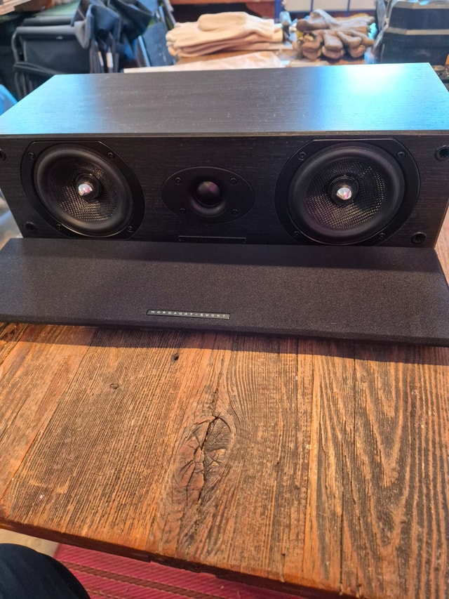 Mordaunt Short Carnival 5 Center Speaker