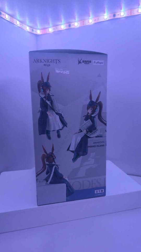 Arknights Amiya Newsgirl Noodle Stopper Figure - photo 3