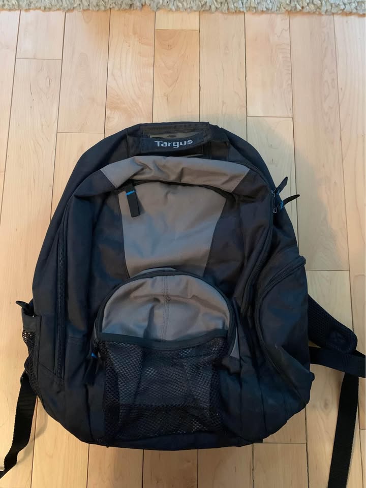 Targus laptop backpack - photo 3