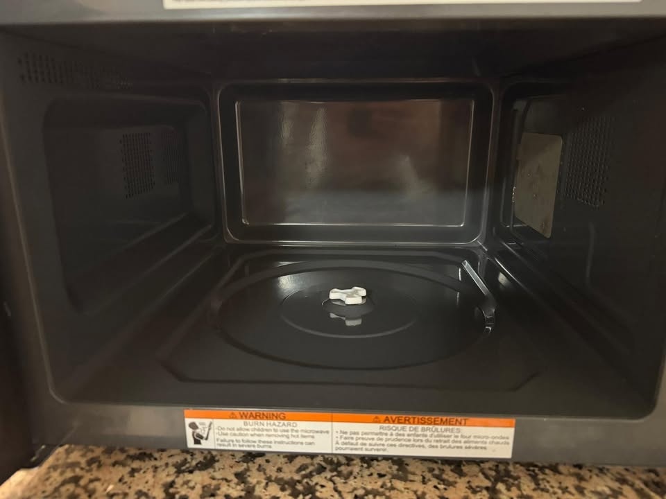 Panasonic NN-SD66LS Genius 1.3 cu. ft. Inverter Microwave - photo 5