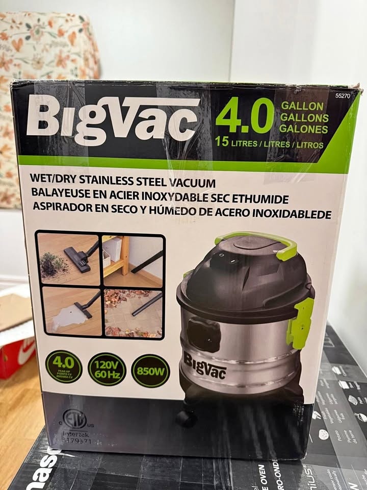 Big Vac 4 Gallon Wet/Dry Stainless Steel Vacuum (Model 55270)
