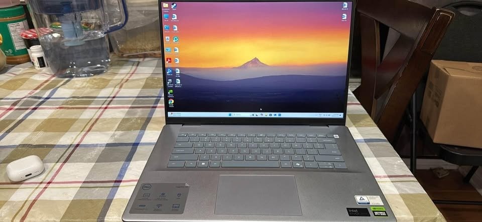 Complete Dell Laptop Bundle - Like New - photo 2