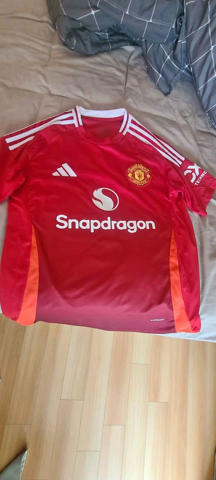 Manchester united jersey
