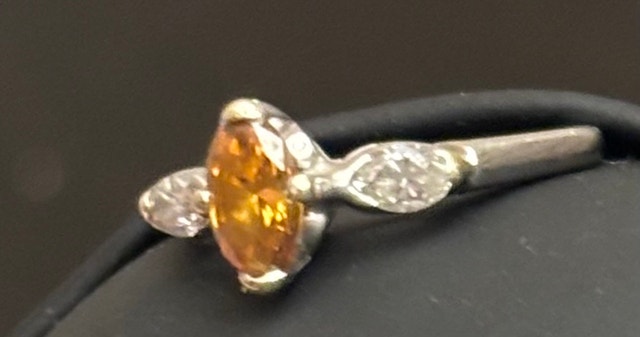 Golden brown marquise diamond ring - photo 2