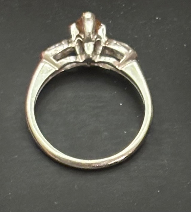 Golden brown marquise diamond ring - photo 4