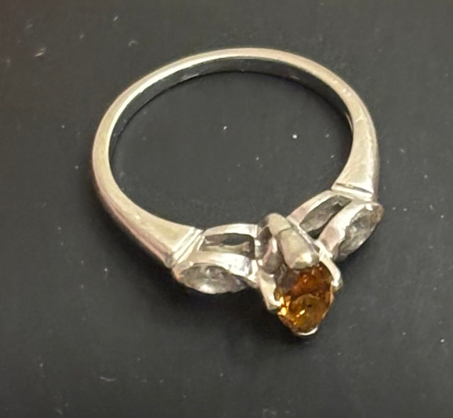 Golden brown marquise diamond ring - photo 5