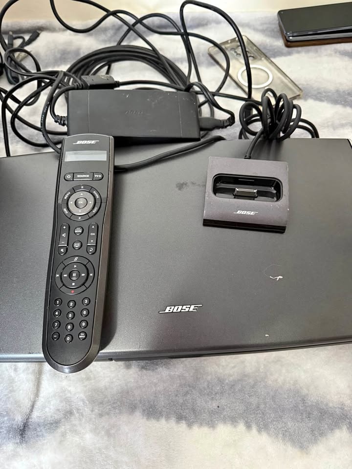Bose Lifestyle 28 Series III Entertainment System + PS28 Speaker