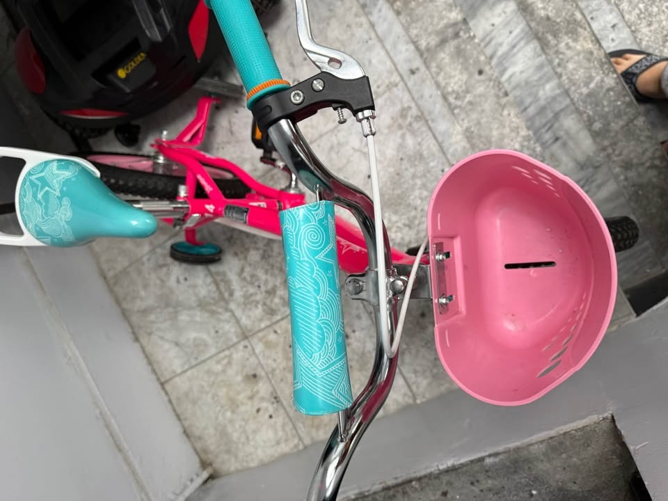 Schwinn Elm Girls Bike - photo 4