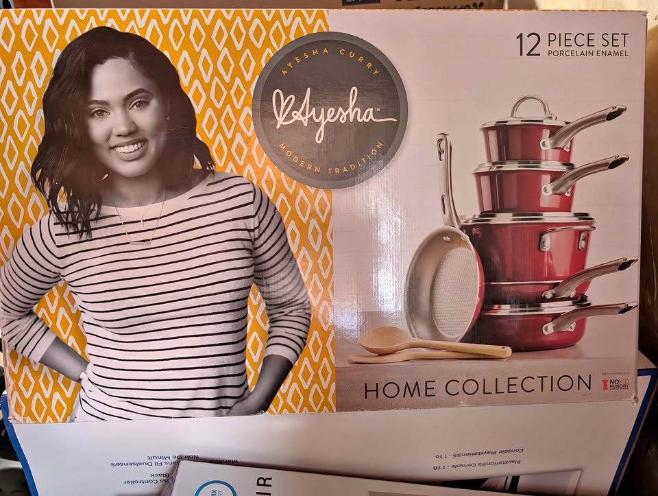 Ayesha Curry 12 Piece Porcelain Enamel Cookware Set