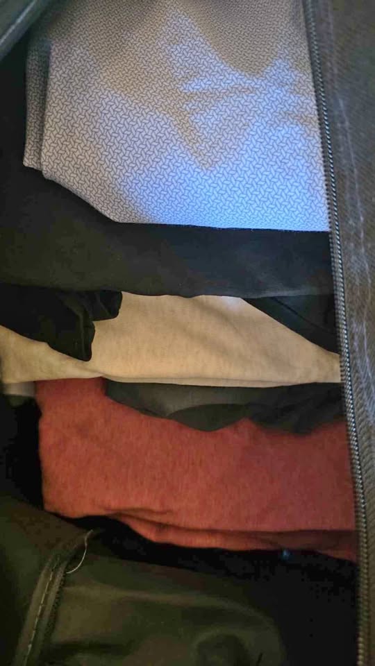 Huge men's lot size Large in excellent condition