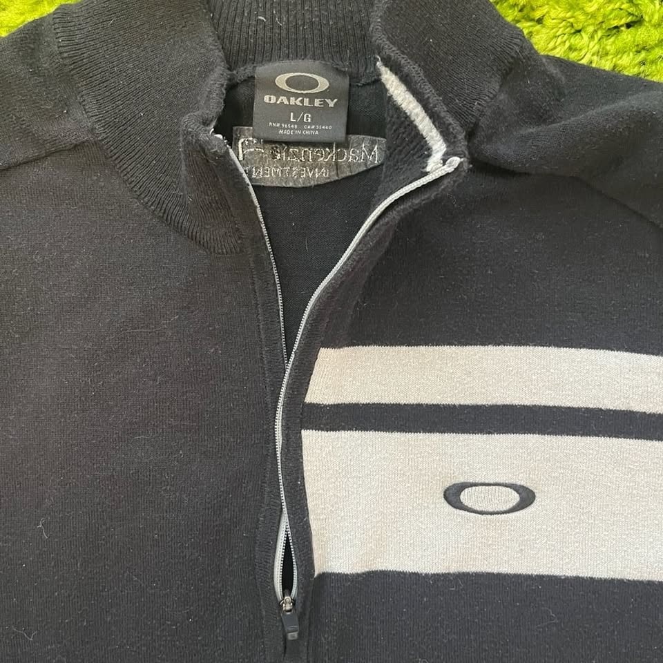 Oakley Men's Black/White Striped 1/4 Zip Pullover Knit Sweater - photo 2