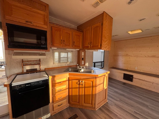 Site 293 Springlake RV Resort - Seasonal RV in Ingersoll, ON - photo 2