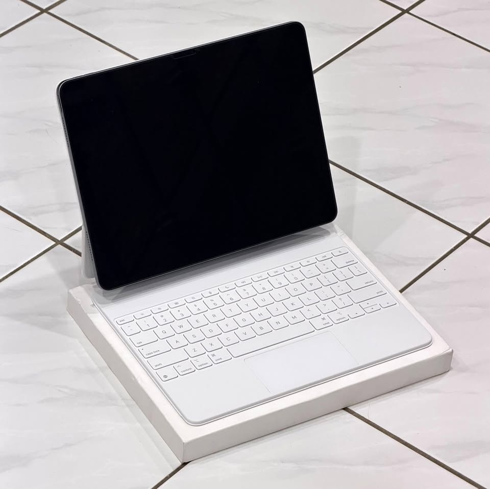 Apple Magic Keyboard for iPad Air 13-inch (M2/M3)
