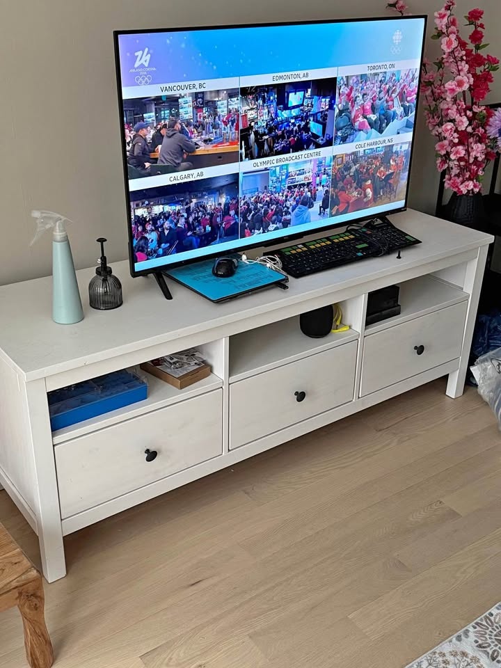 IKEA HEMNES TV Stand