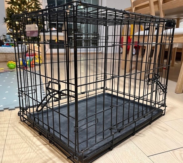 Foldable Wire Dog Crate - Medium Size