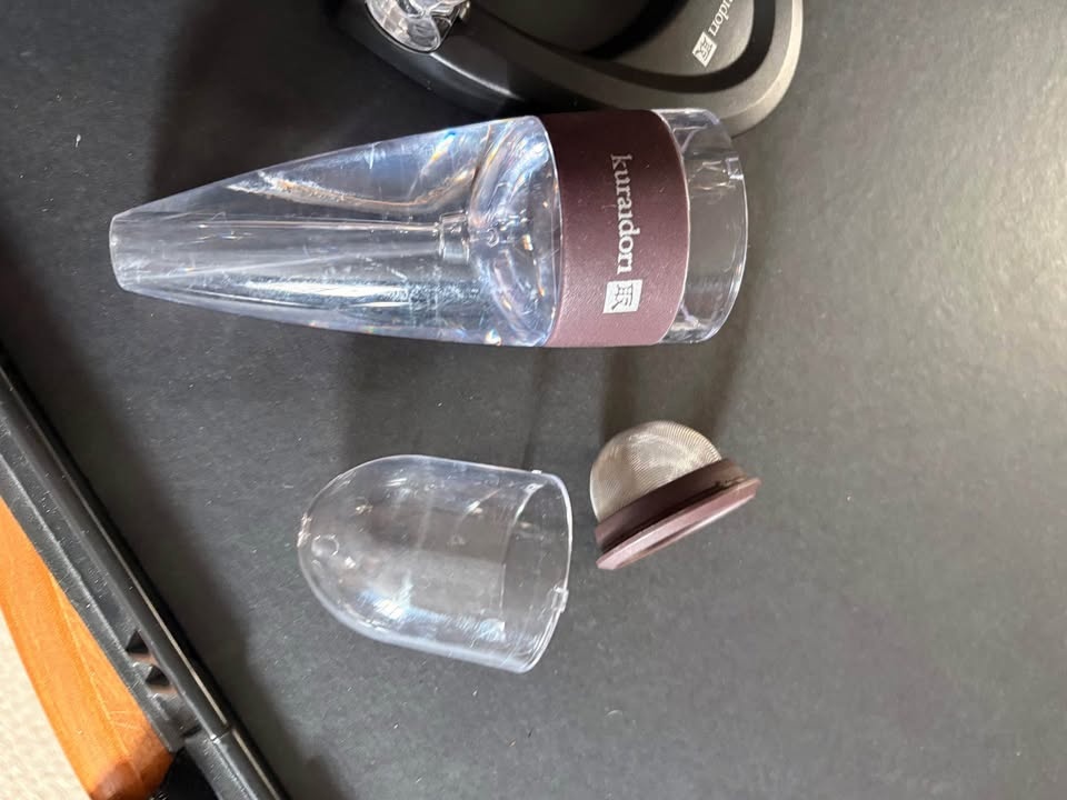 Kuraidori Foldable Wine Aerator Stand - photo 5