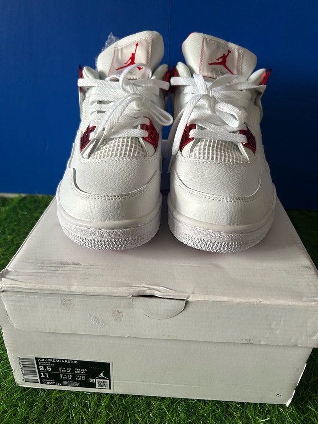 Jordan 4 Metallic Red - Size 9.5