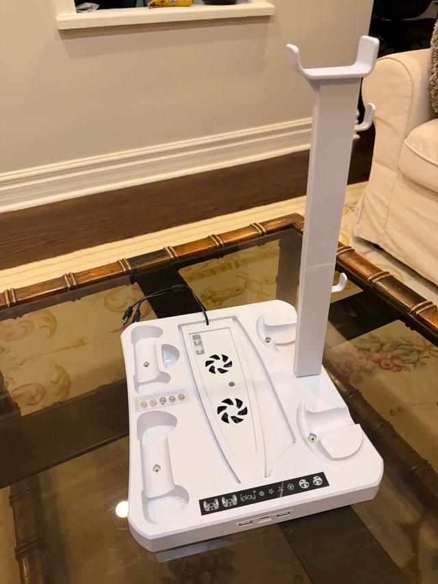 PS5 & PS VR2 All-In-One Charging Station - photo 2