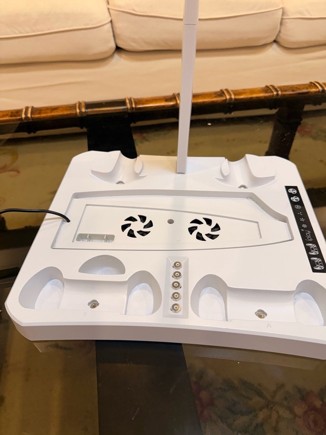 PS5 & PS VR2 All-In-One Charging Station - photo 3