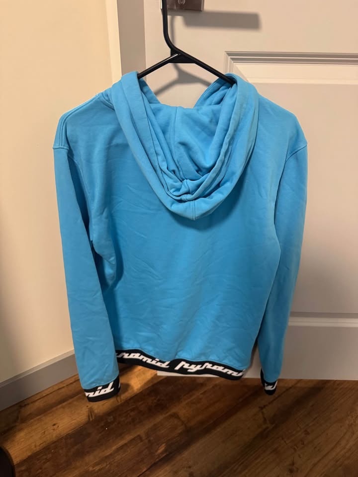 Black Pyramid Sweater - photo 2