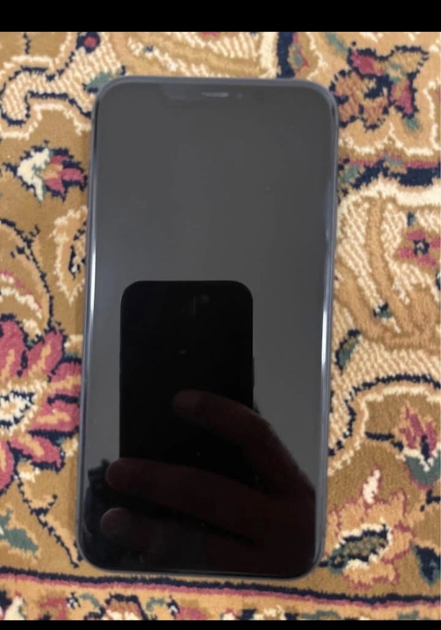 Apple iPhone 11 battery health 88% - photo 3