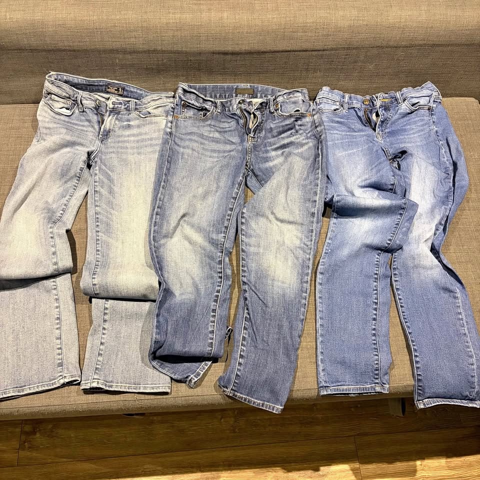 A&F, Uniqlo Women's Jeans (Sizes 24, 25)