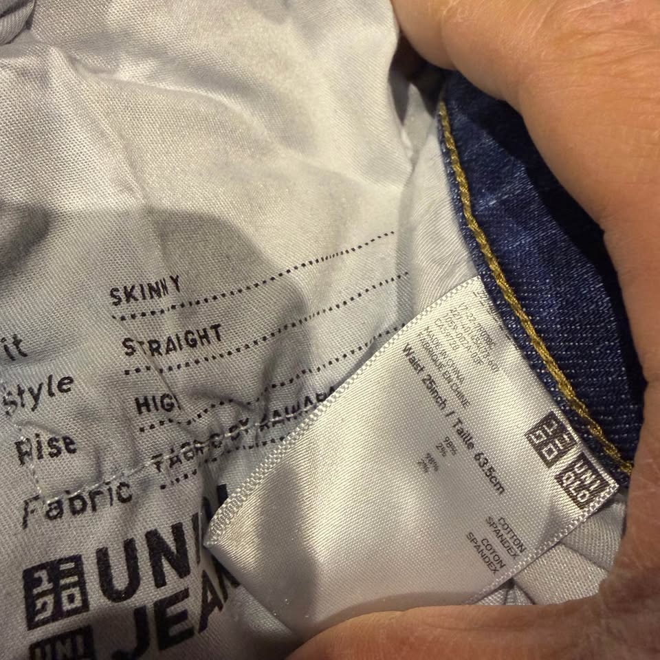 A&F, Uniqlo Women's Jeans (Sizes 24, 25) - photo 5